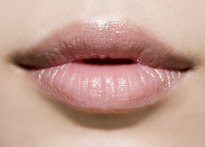 Что делать, если у вас сохнут губы?