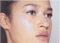 Как правильно нанести румяна