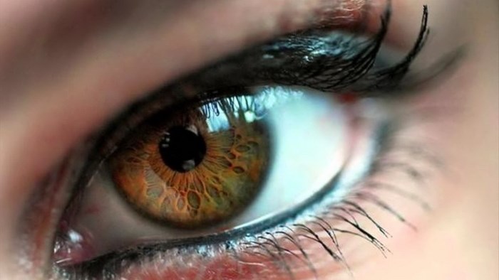 Как связаны цвет глаз и характер человека? Как связаны цвет глаз и характер человека?