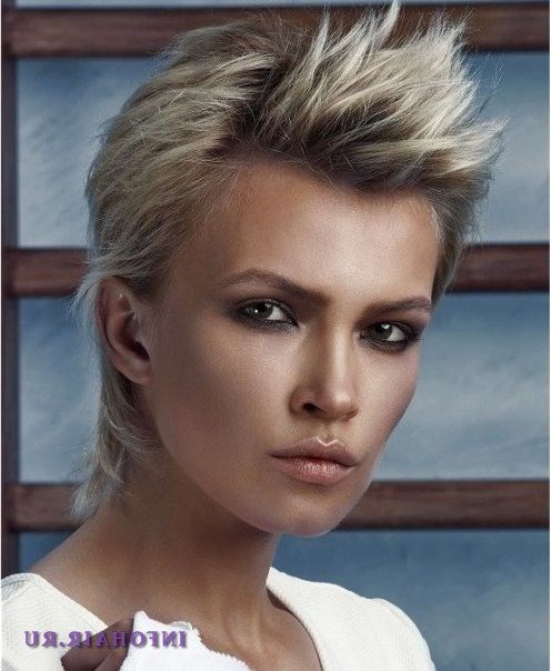 Короткие стрижки 2016 - фото модных причесок для нового сезона Короткие стрижки 2016 - фото модных причесок для нового сезона