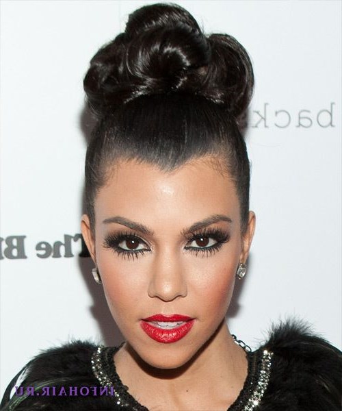 Кортни Кардашян Кортни Кардашян