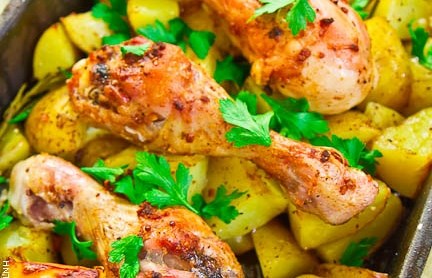 Куриные голени, запеченные с картофелем