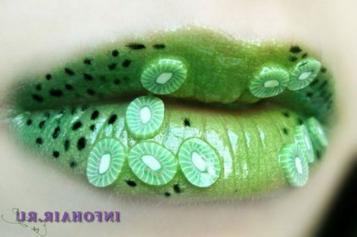 Макияж губ на Хэллоуин - темные, и в то же время стильные образы