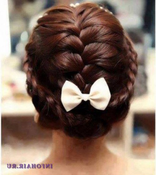 Модные, праздничные прически для особых случаев Модные, праздничные прически для особых случаев