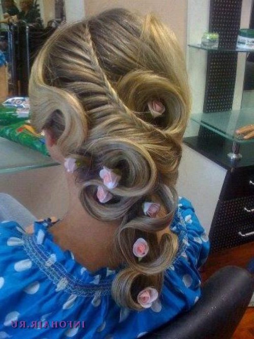 Модные, праздничные прически для особых случаев Модные, праздничные прически для особых случаев