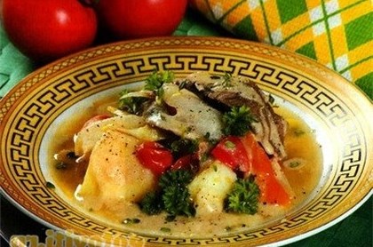 Мясные горячие блюда: Отварная говядина под соусом с хреном