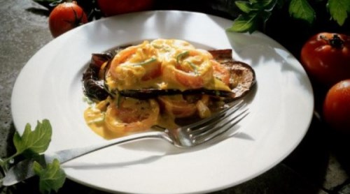 Овощные и грибные блюда: Баклажаны жареные с луком