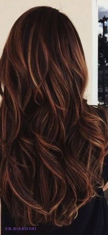 Песочные блики, тонкое осветление прядок