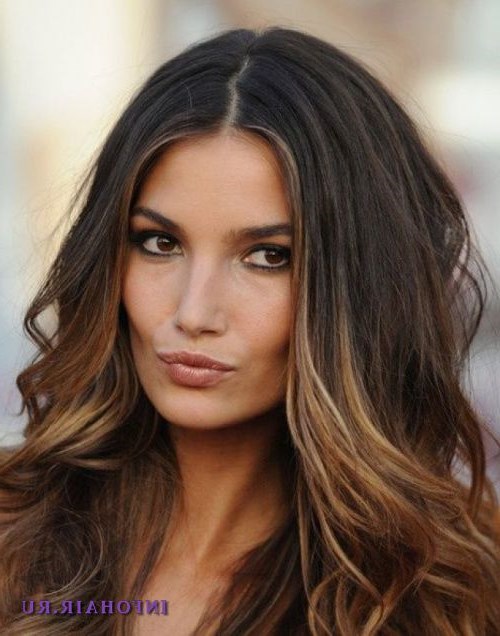 Песочные блики, тонкое осветление прядок