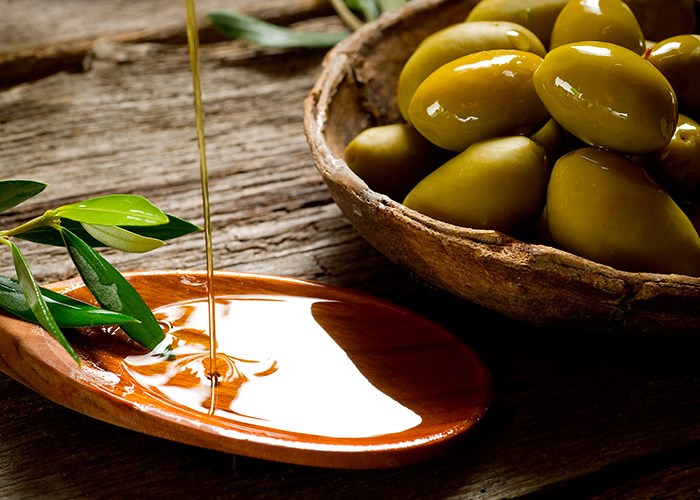 Польза оливкового масла для здоровья женщины Польза оливкового масла для здоровья женщины