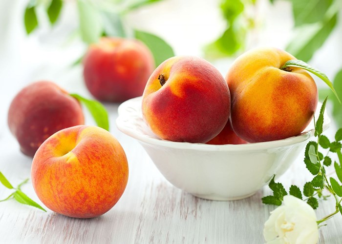 Польза персиков: диета, сочный вкус и заряд бодрости