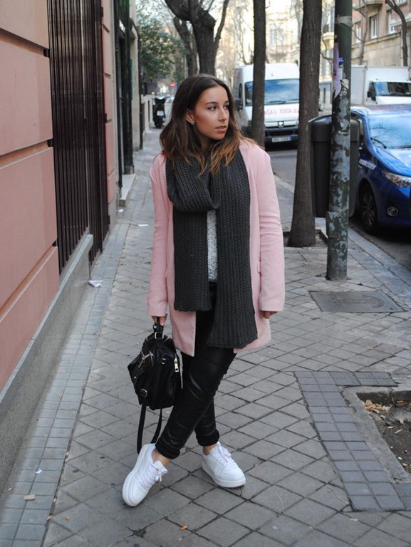 С чем носить женский рюкзак: создаем идеальный образ С чем носить женский рюкзак: создаем идеальный образ