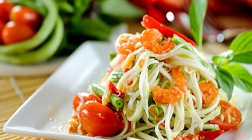 Вьетнамский салат с креветками Вьетнамский салат с креветками