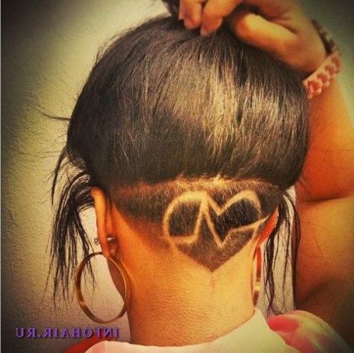 Выбритые узоры на затылке. Идеи оригинальной внешности