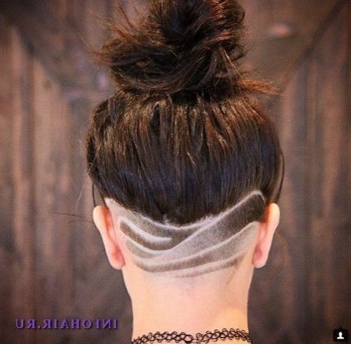 Выбритые узоры на затылке. Идеи оригинальной внешности