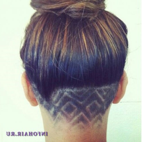 Выбритые узоры на затылке. Идеи оригинальной внешности